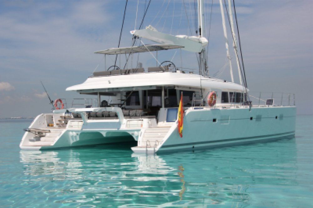 Firefly lagoon 62 3 double cabins st martin balearics