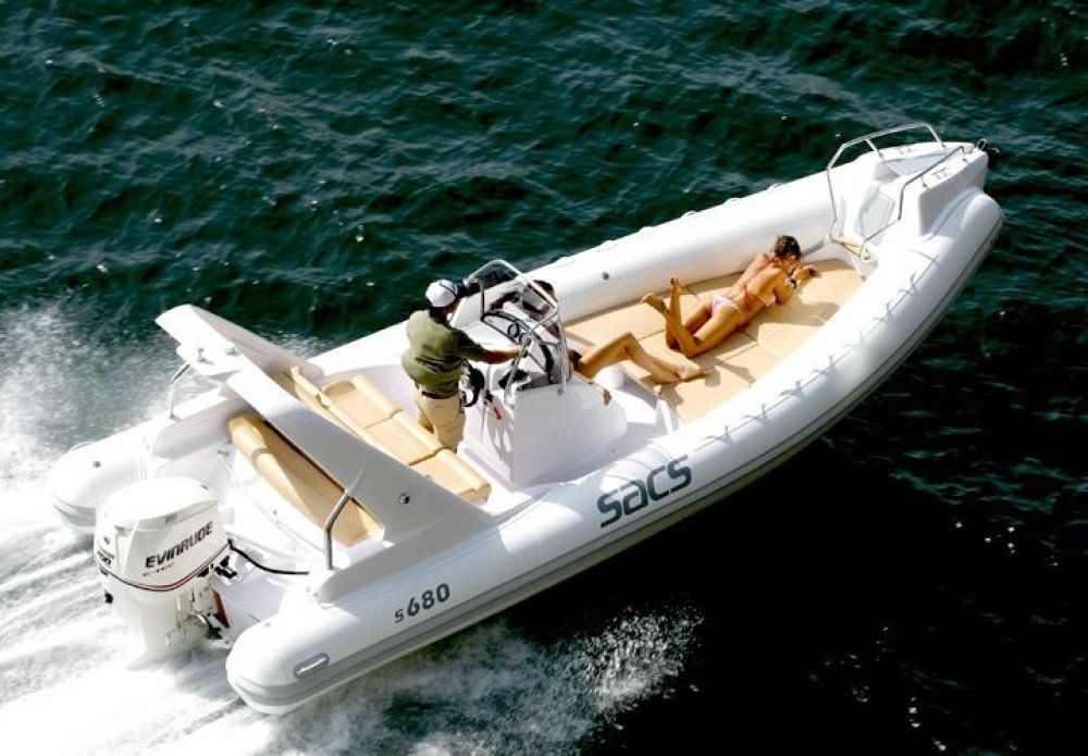 Sacs 680 day charter up to 12 guests juan les pins