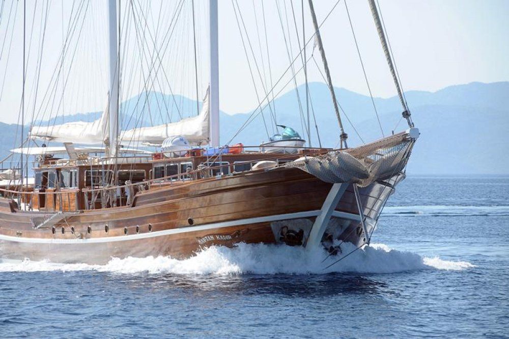 Kadir kaptain 37 m luxury charter gulet 6 cabins turkey