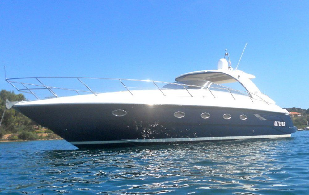 Charter yacht blu martin 46 3 cabins mallorca