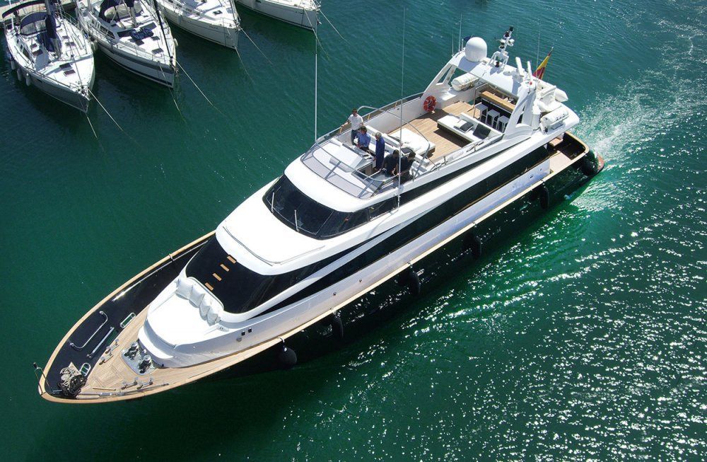 Charter yacht petardo c mondomarine 26 m 4 cabins ibiza