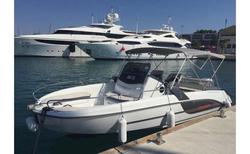 Beneteau 6 6 sundeck day charter boat in trogir