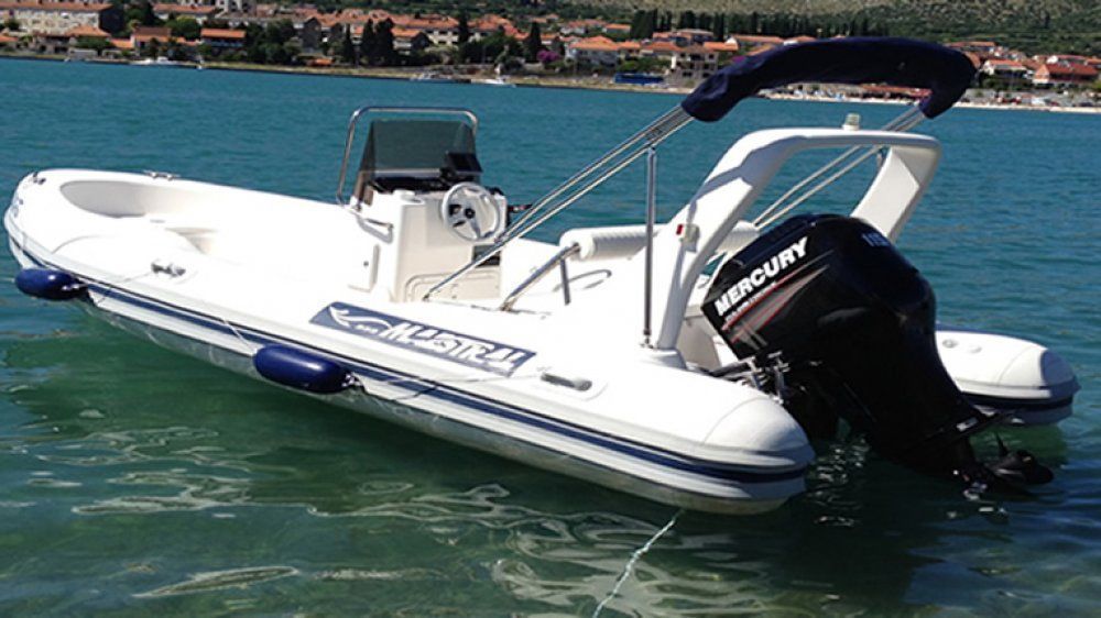 Maestral 555 rib day charter boat in croatia