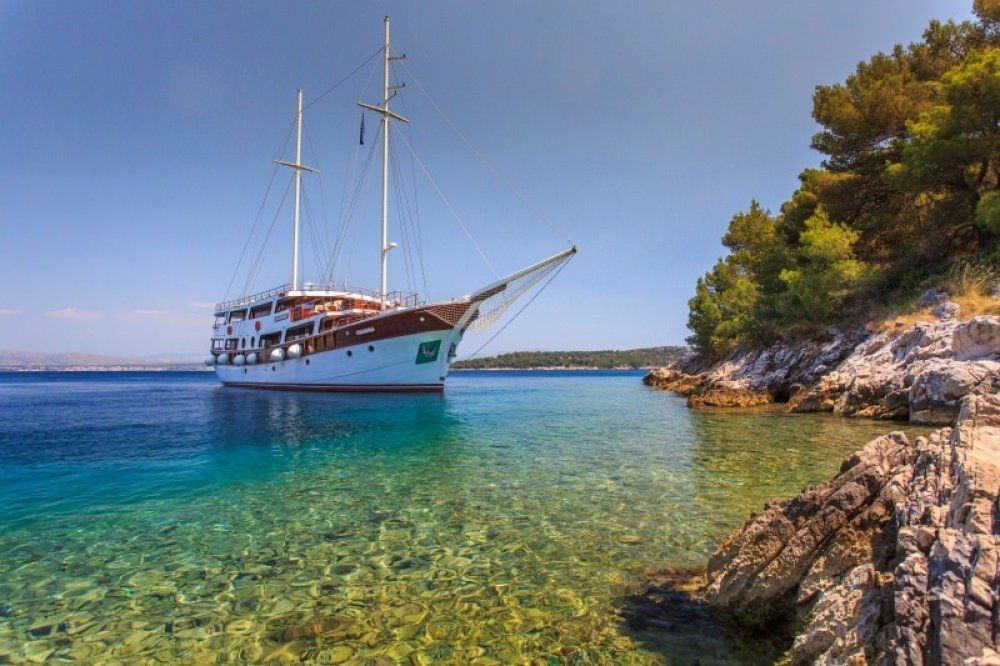 Cesarica charter gulet in croatia