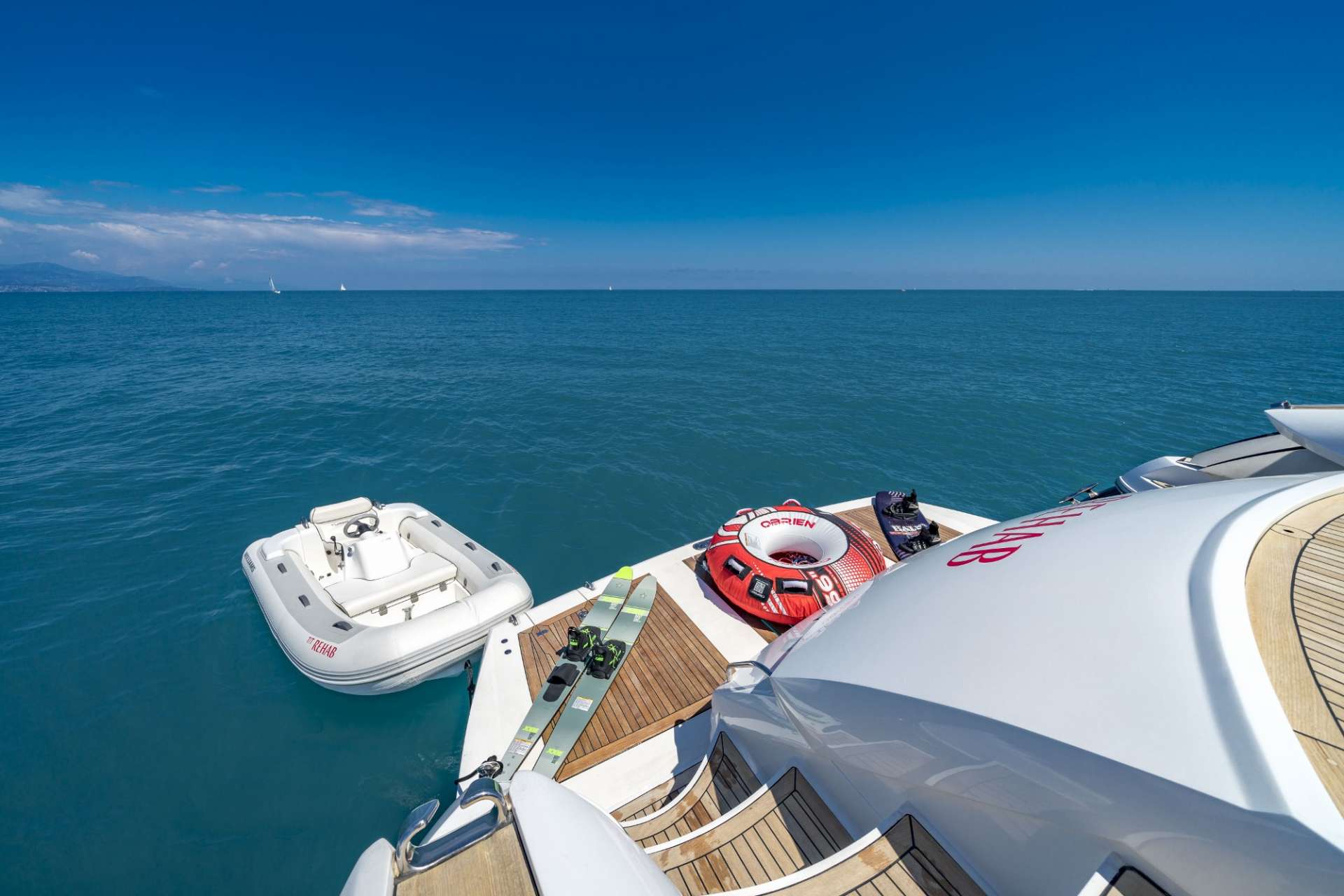 Charter motor french riviera francia yate alquiler 13
